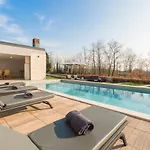 Harmony Villa Mofardini