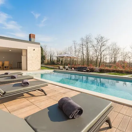 Harmony 别墅 Mofardini