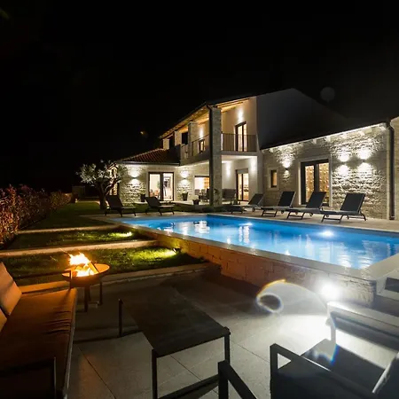 Harmony 别墅 Mofardini