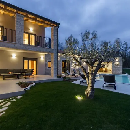 빌라 Harmony Mofardini