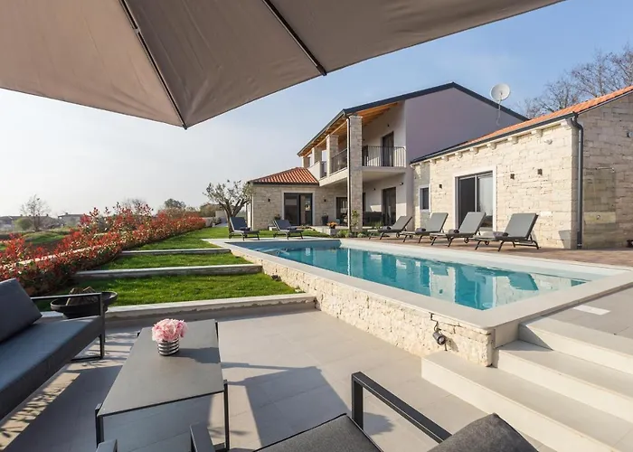 Harmony Vila Mofardini